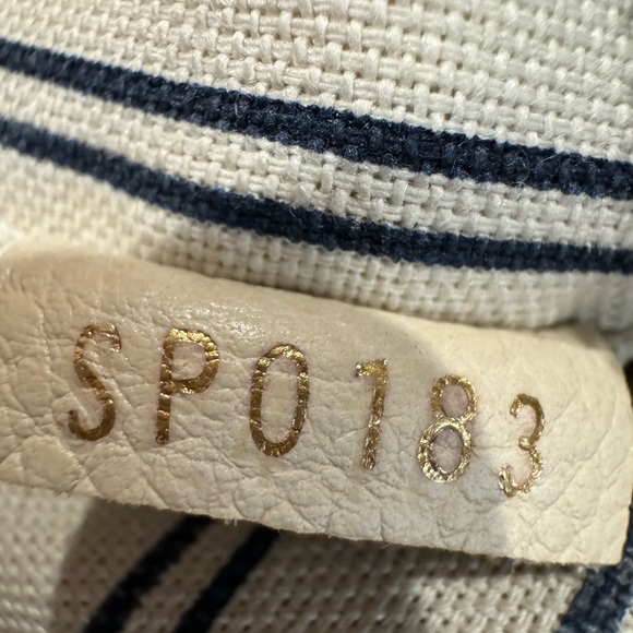 Authentic Louis Vuitton Empriente Lumineuse shoulder bag - Picture 11 of 14